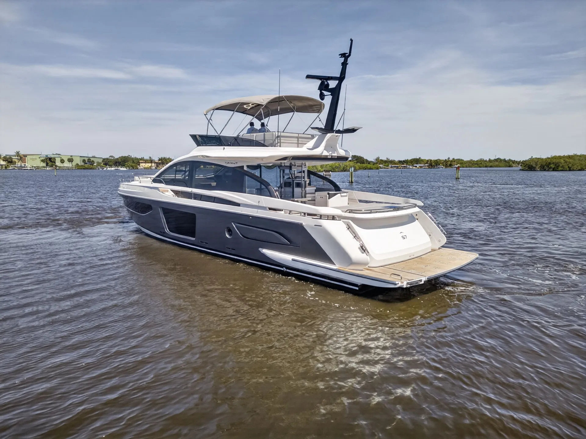 2026 AZIMUT S7 - Image 3