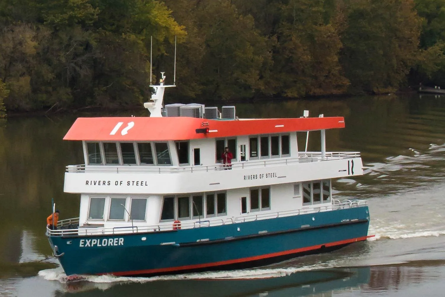 M/V EXPLORER - Image 1