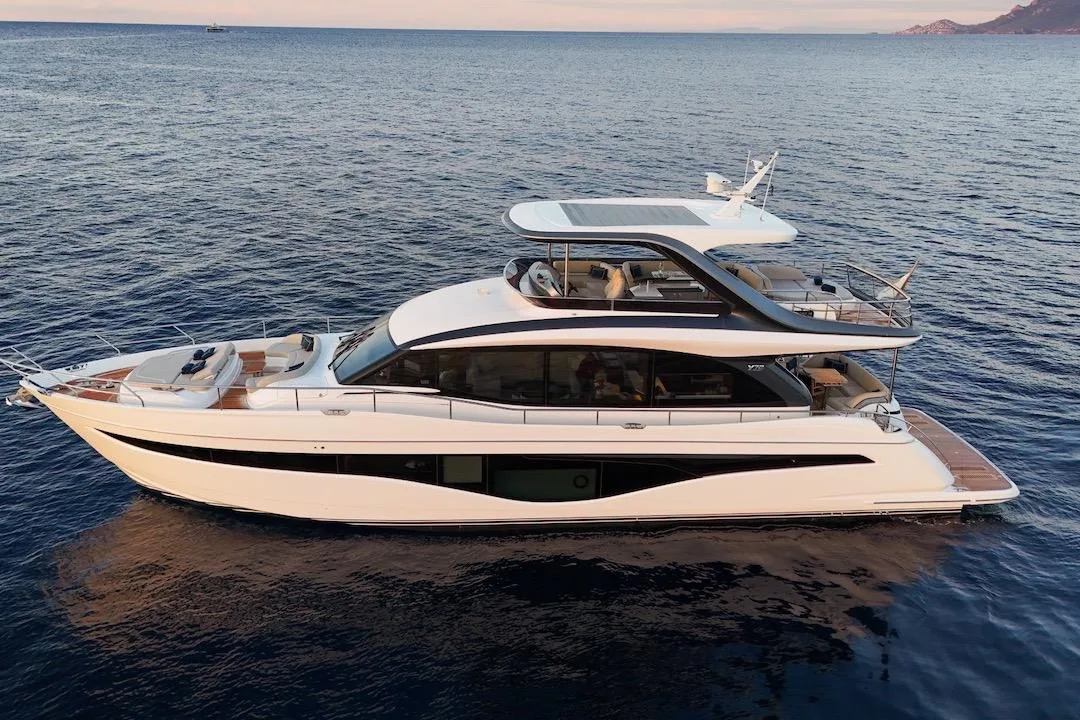 PRINCESS Y72 - Image 3