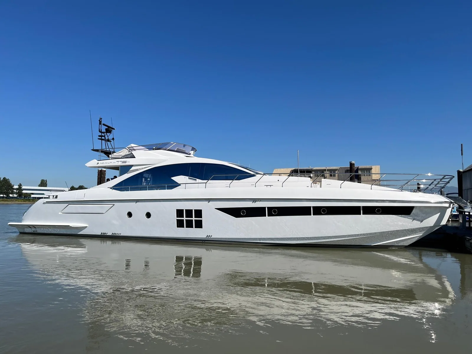 AZIMUT 77S - Image 1