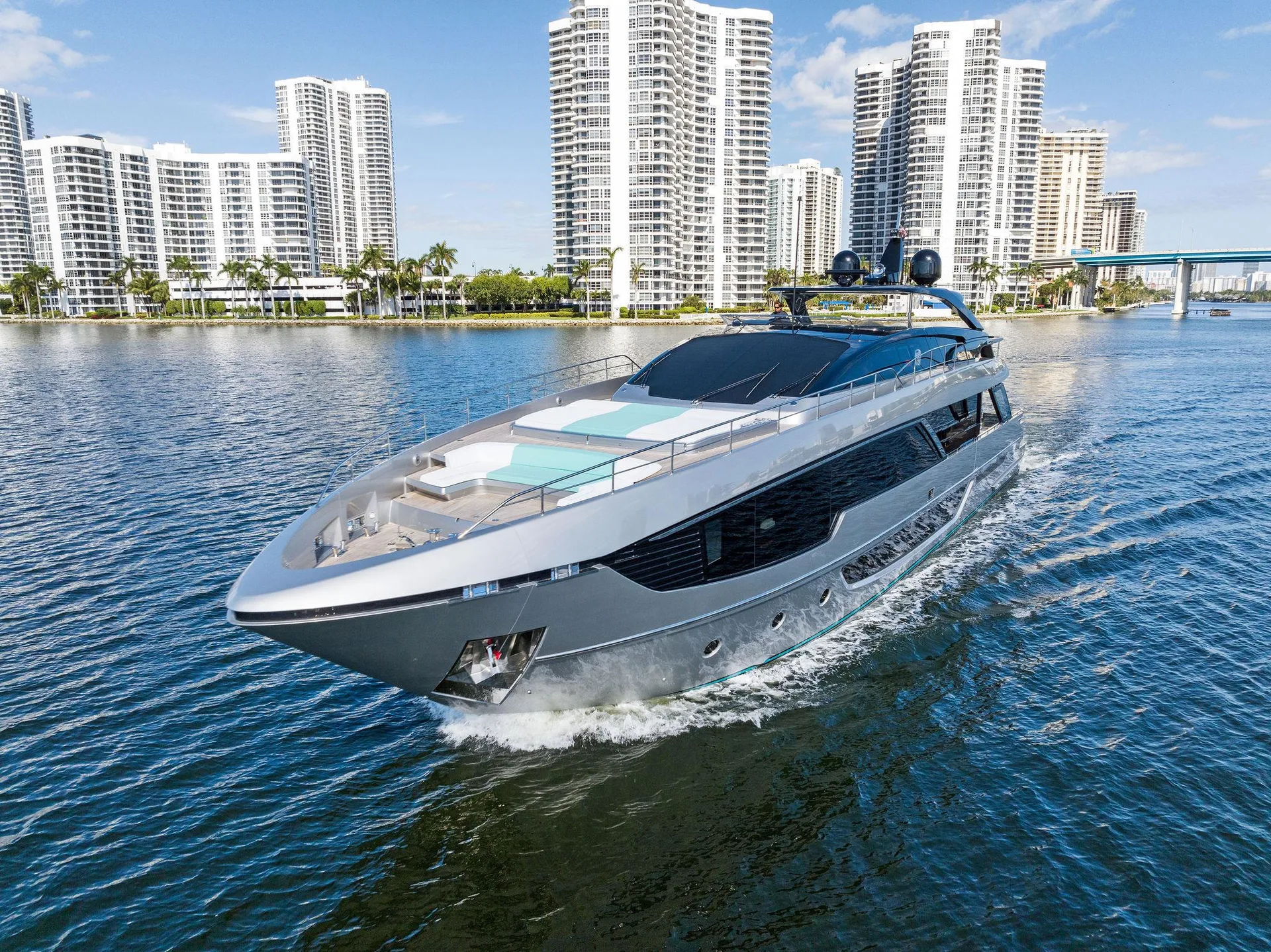 RIVA 102' CORSARO SUPER - Image 3
