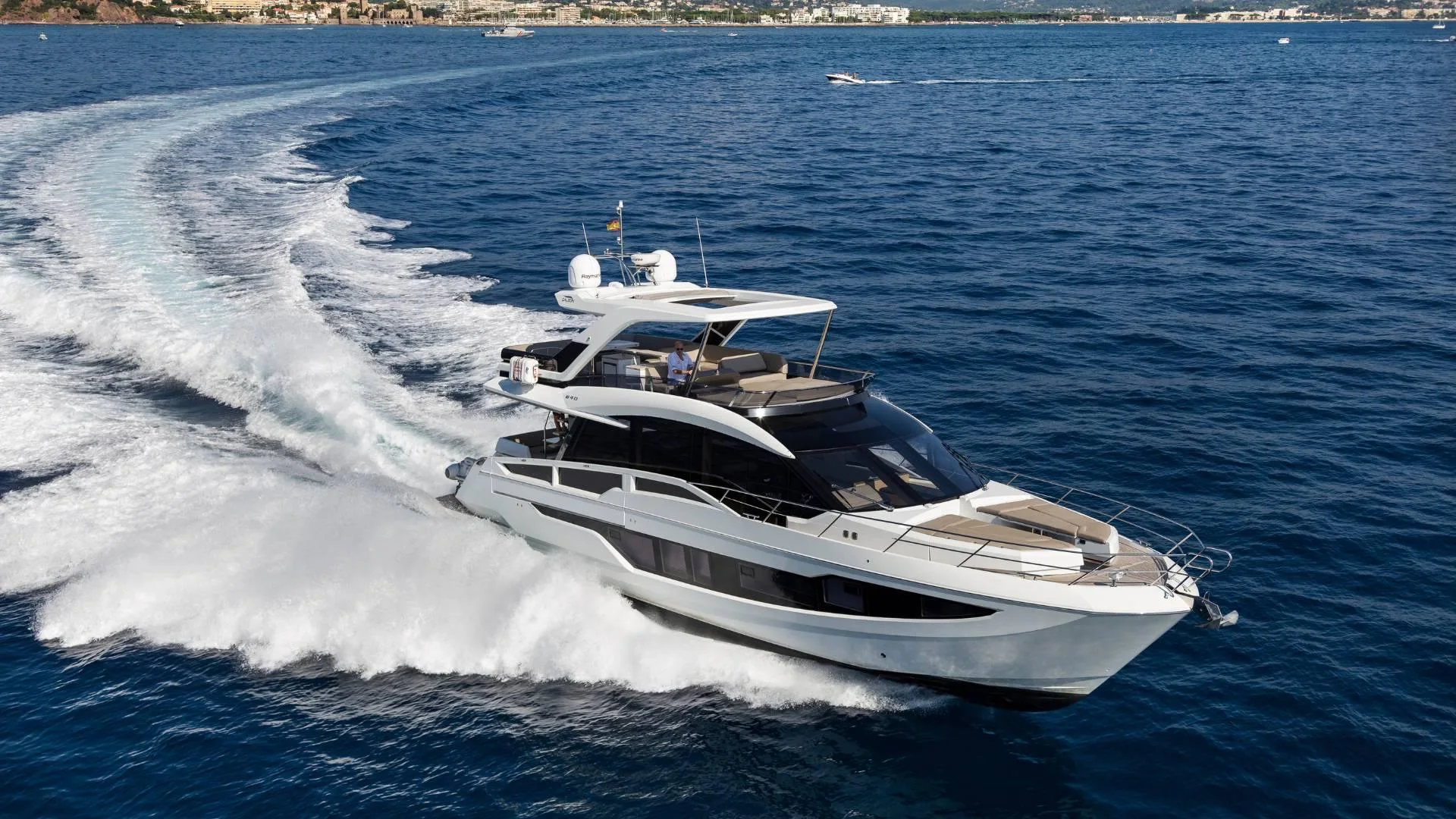 GALEON 640 FLY - Image 1