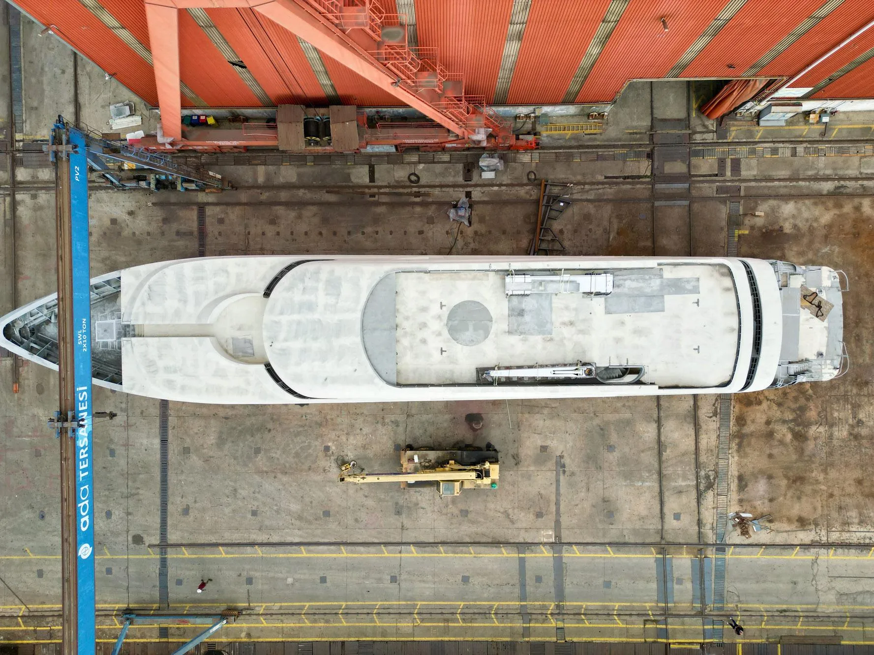 TRINITY YACHTS CUSTOM T052 - Image 3