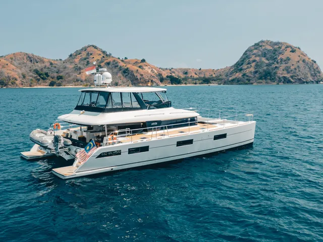 World Cruiser — Lagoon