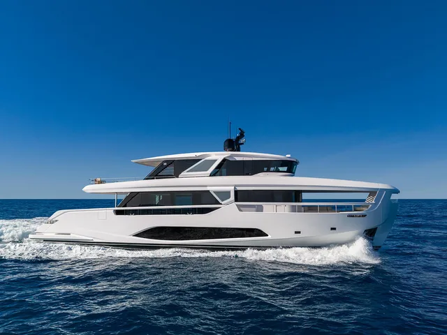 Nuovo arrivo — Ferretti Yachts