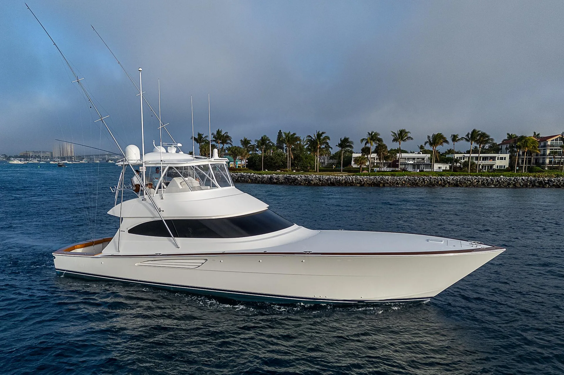 VIKING 64 CONVERTIBLE - Image 1