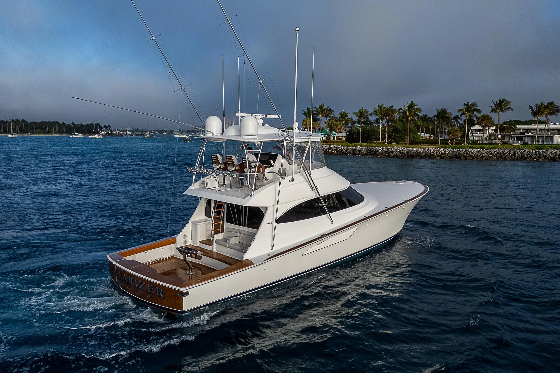 VIKING 64 CONVERTIBLE - Image 3