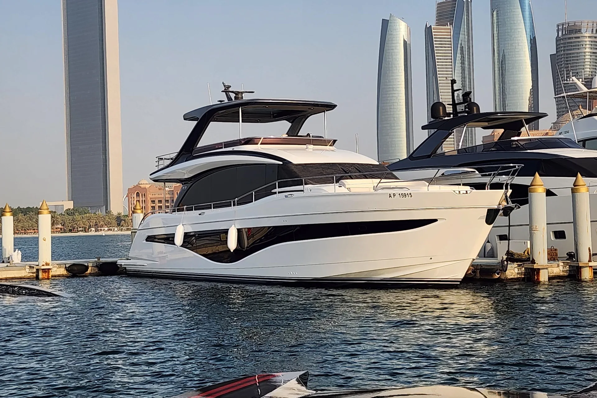 PRINCESS Y72 MOTOR YACHT - Image 1