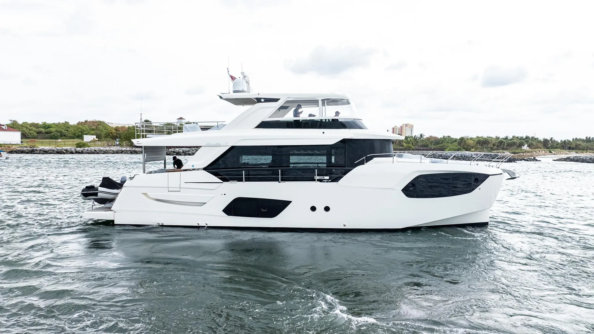ABSOLUTE NAVETTA 68 - Image 3