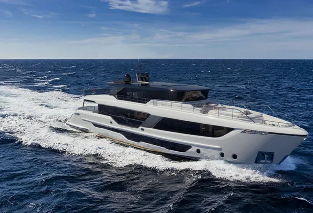 MAJESTY 111