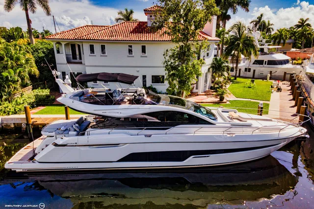 FAIRLINE PHANTOM