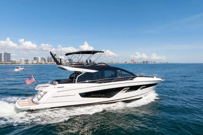 SUNSEEKER 65 SPORT YACHT - Image 1