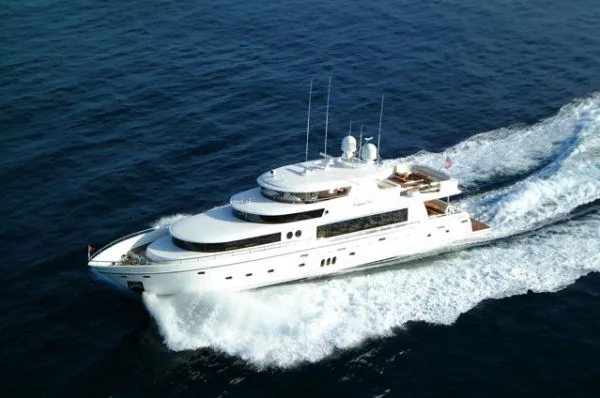 JOHNSON 110 MOTOR YACHT - Image 1