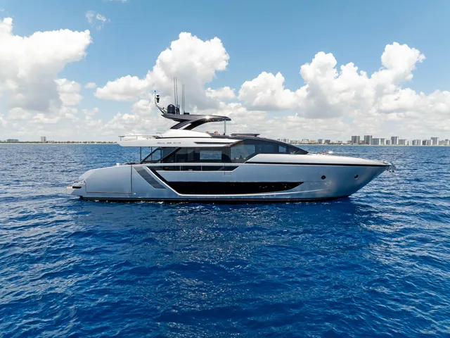 Boat 9838673 — Riva
