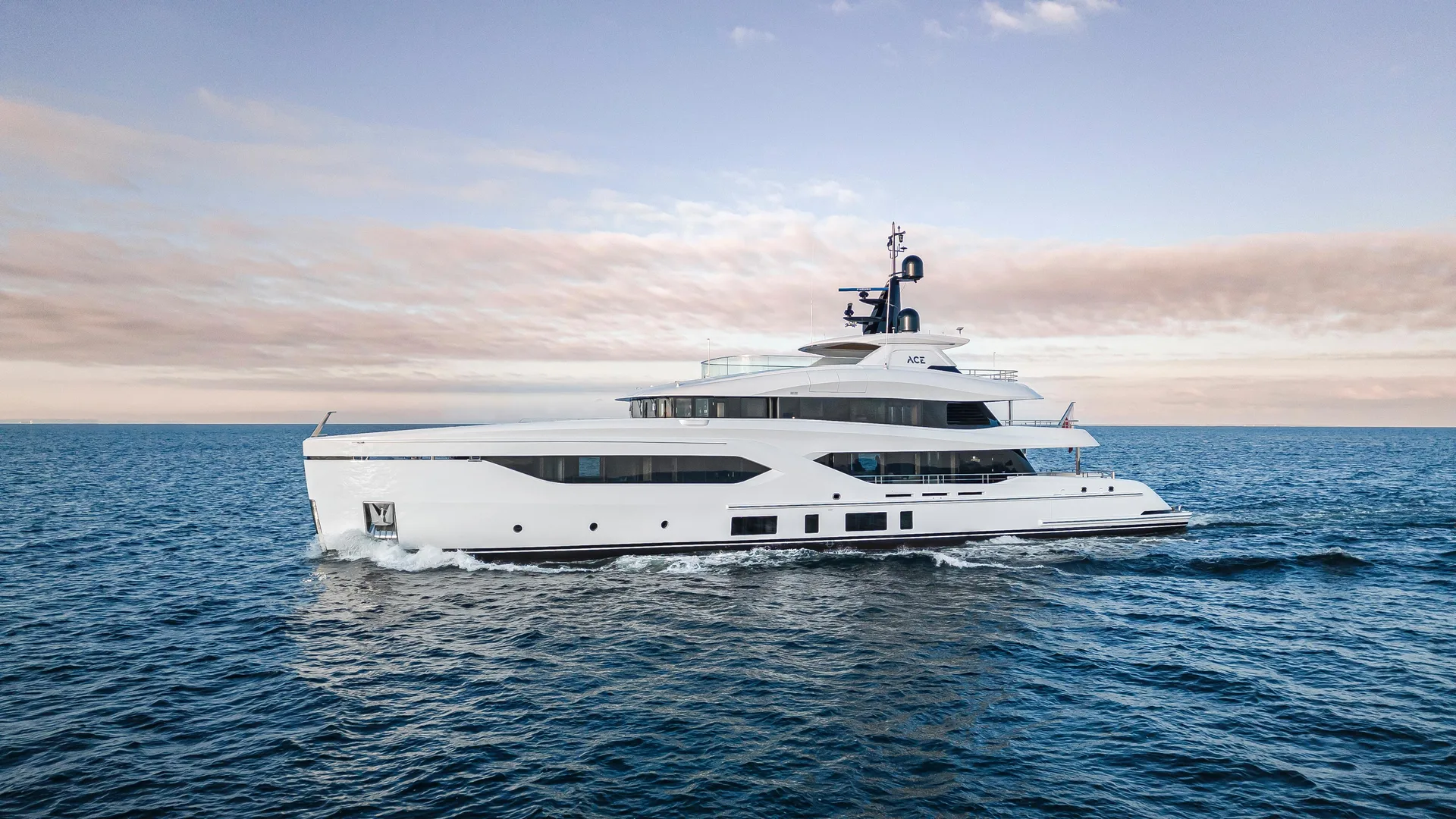 CONRAD C144S HULL #4 - Image 3