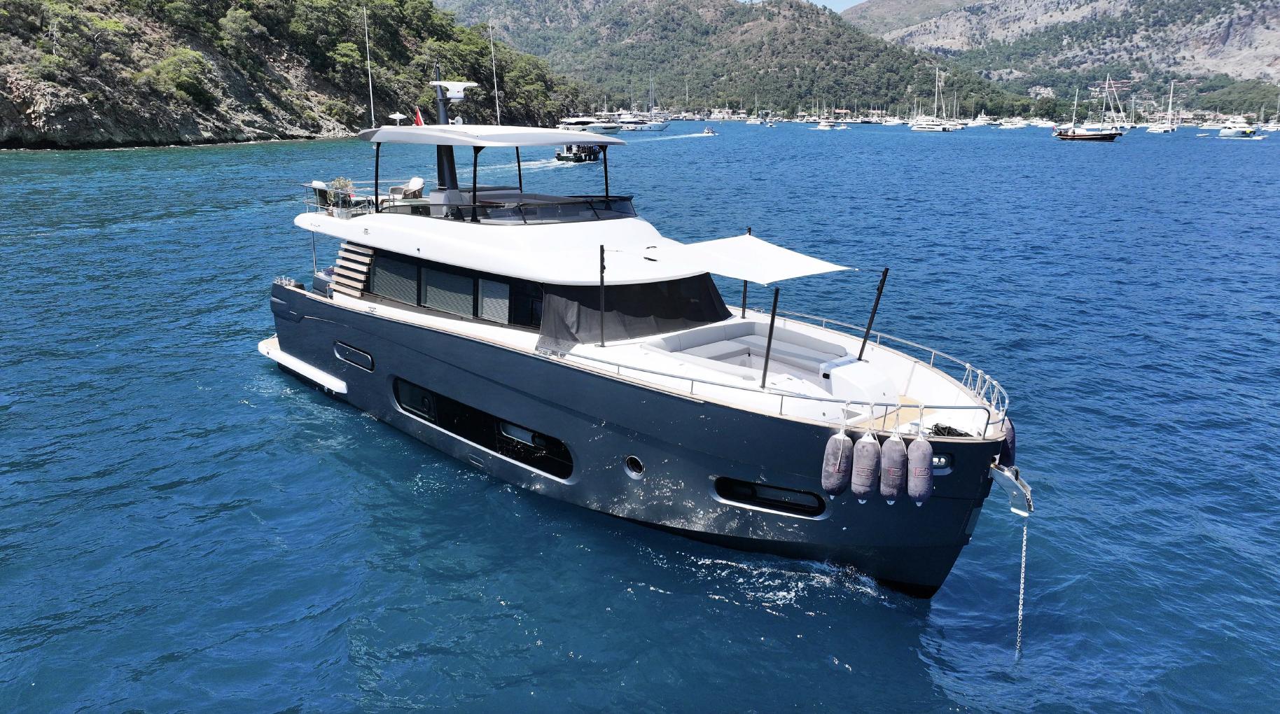 AZIMUT MAGELLANO 66 - Image 1
