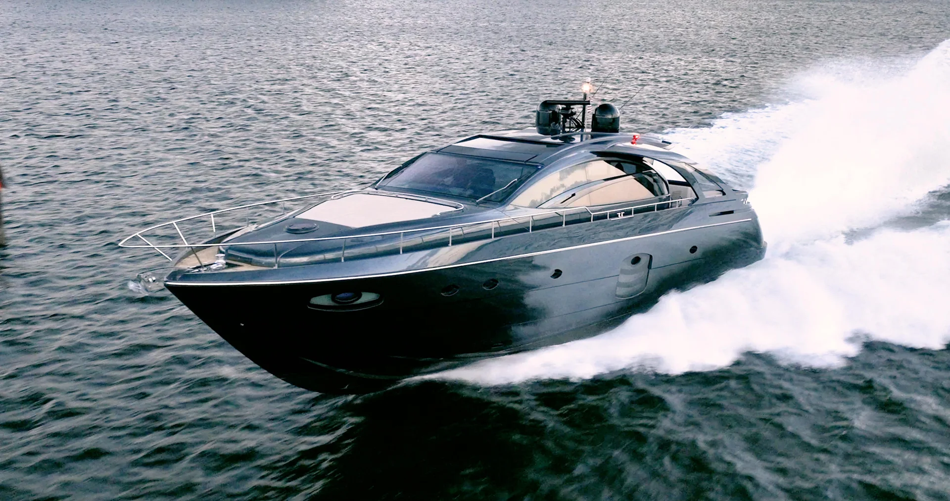 PERSHING 70 - Image 1