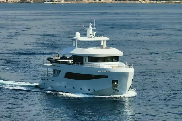 EXPLORER ICE