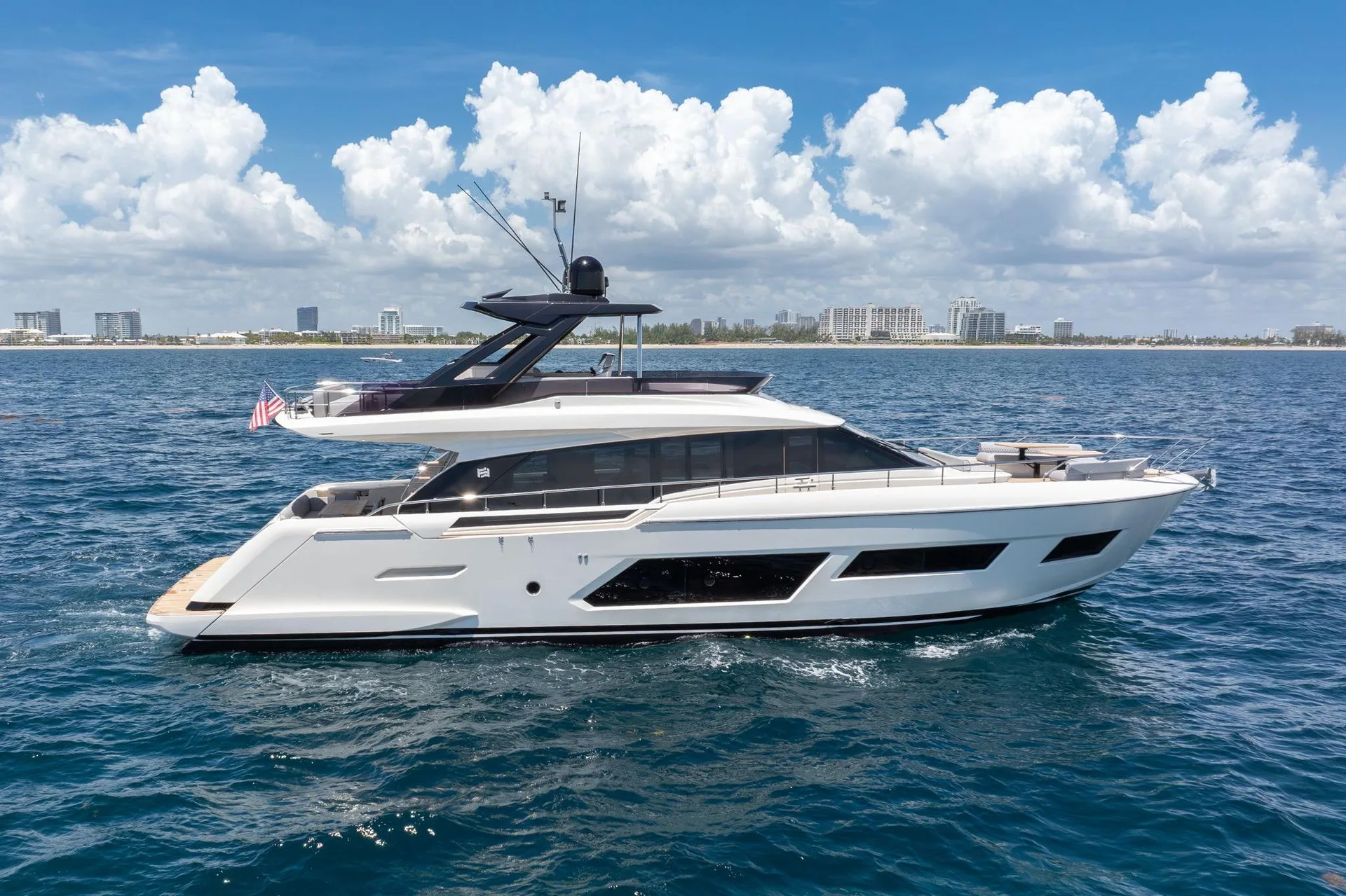 FERRETTI YACHTS 670 - Image 1