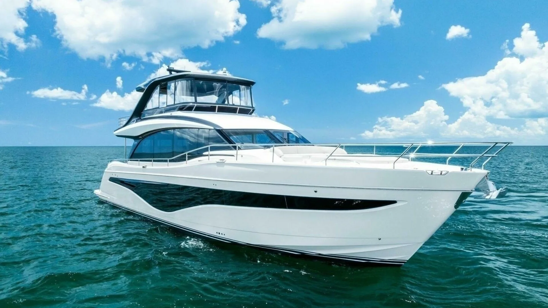 2024 PRINCESS Y72 MOTOR YACHT - Image 1