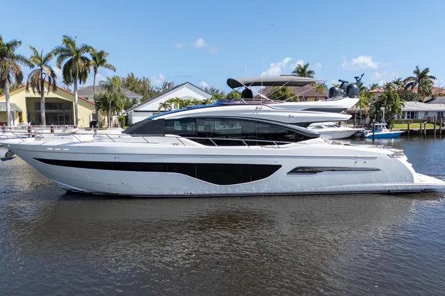 NAUTI NATALIE
