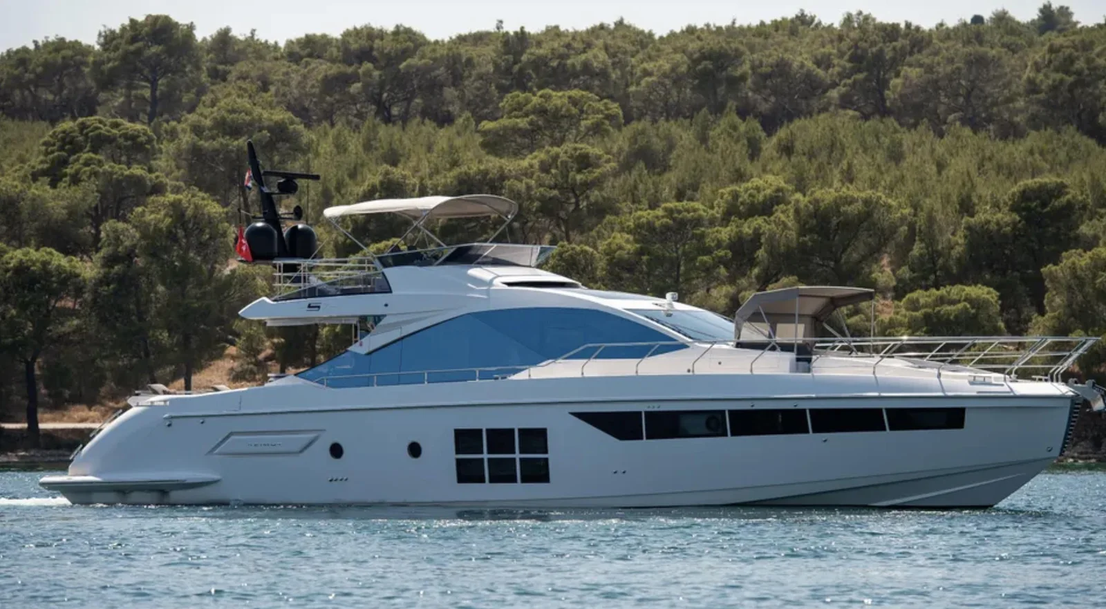 AZIMUT S7 - Image 1