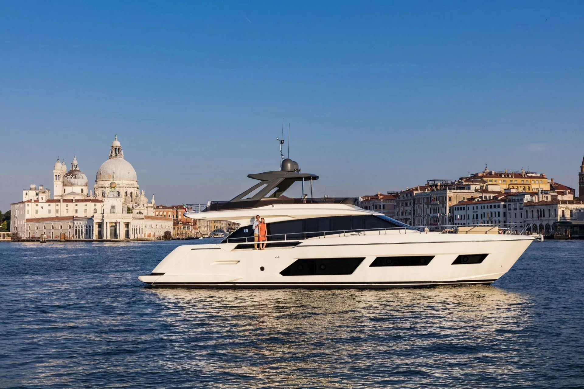 FERRETTI YACHTS 670 - Image 1