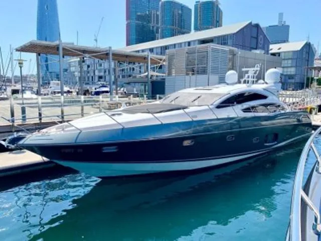Sunseeker Predator 74 Immaculate 2011 Sunseeker Predator 74 complete wit — Sunseeker