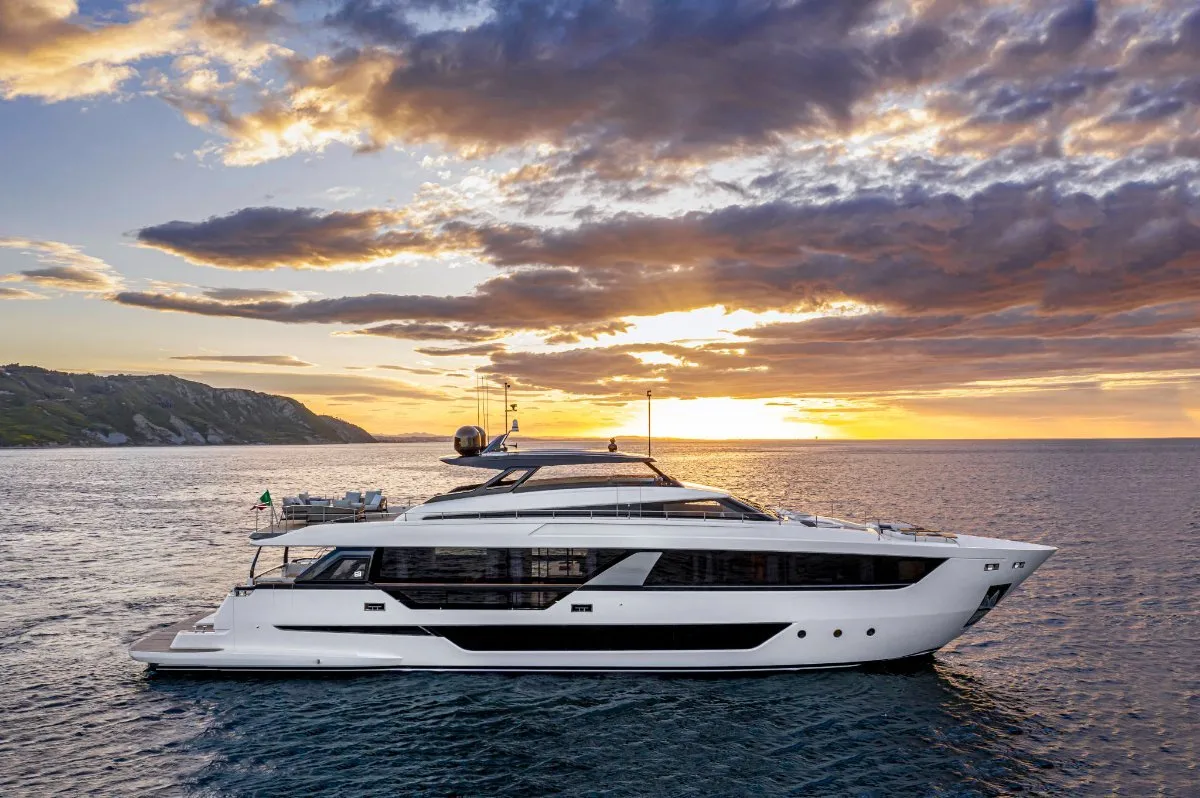 FERRETTI 1000 - Image 3