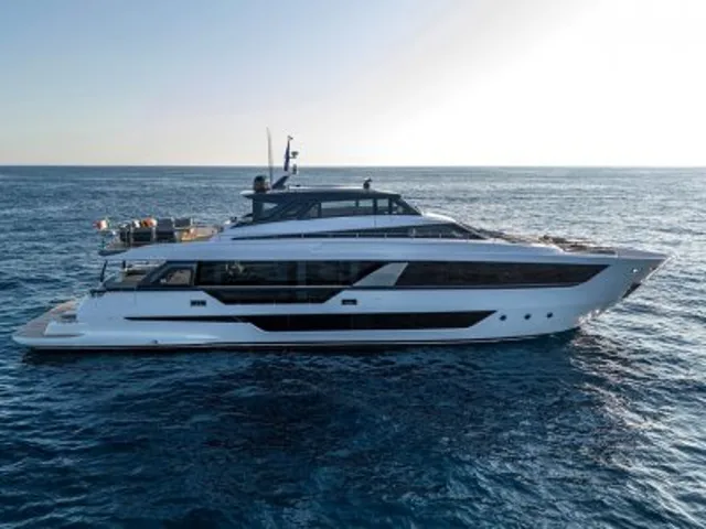 Ferretti 1000 Skydeck — Ferretti