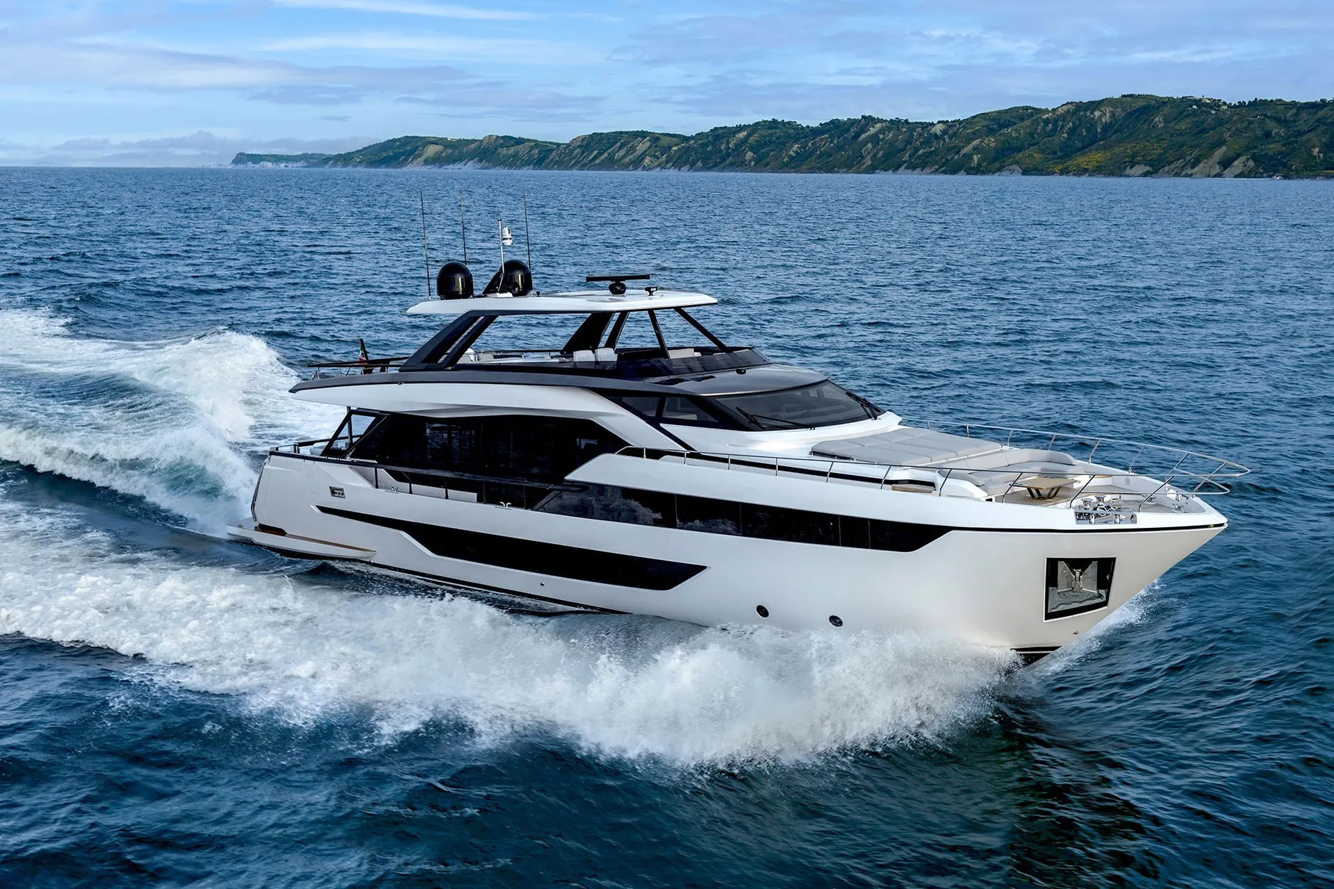 FERRETTI 940 - Image 3