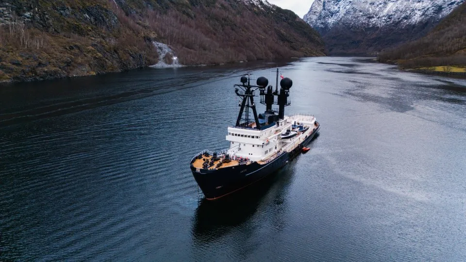ARCTIC, photos 1
