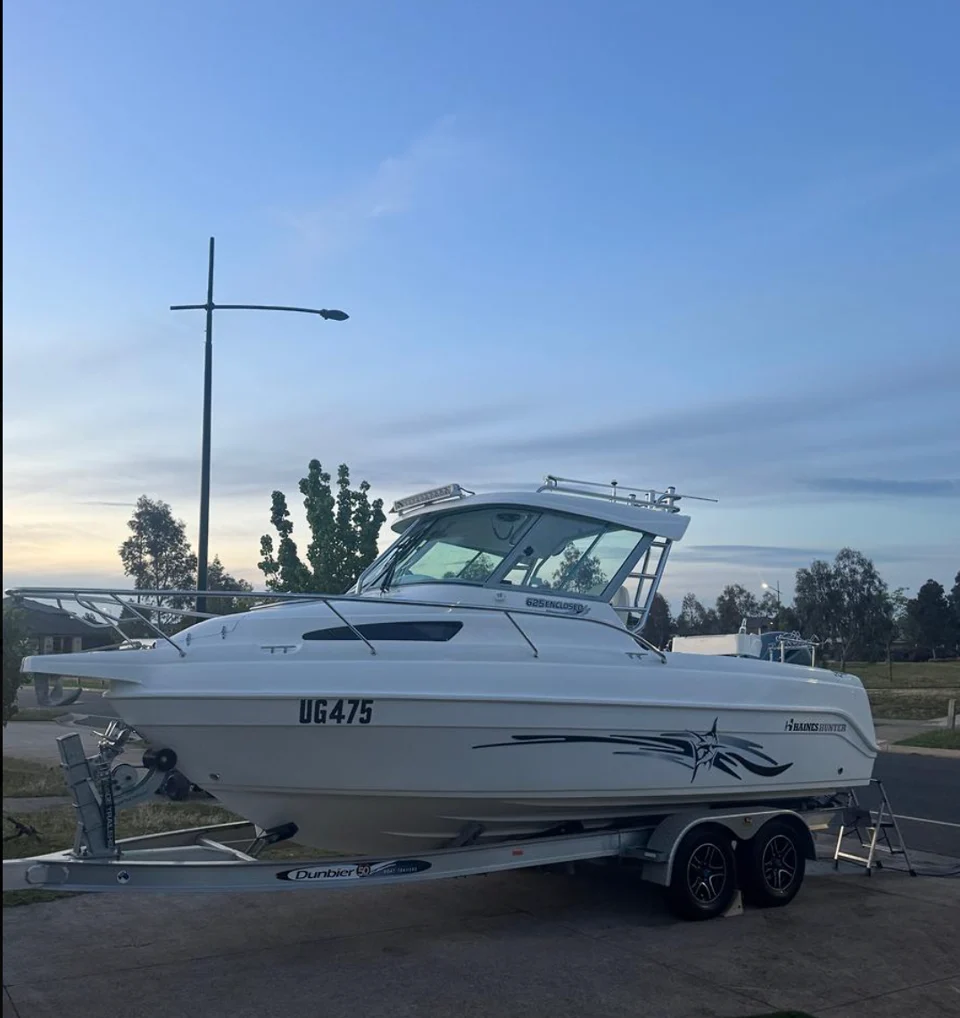 Haines Hunter 625 Enclosed