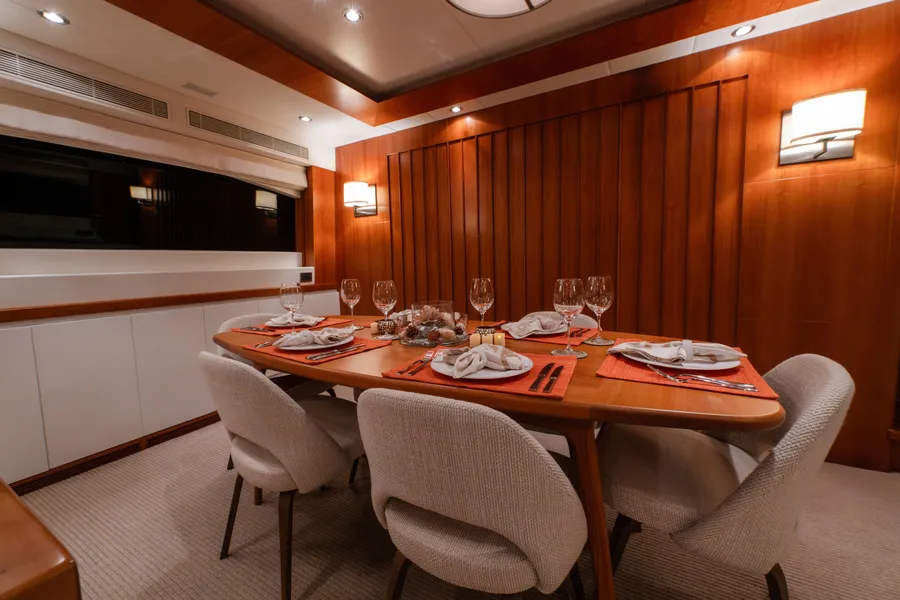THE CLUBHOUSE, photos 3