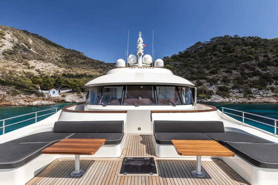 GHOST III, on deck 5