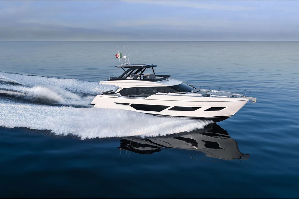 FERRETTI 720 - Image 1