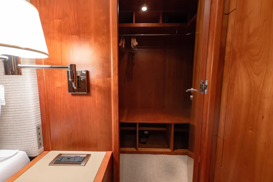 THE CLUBHOUSE, photos 5