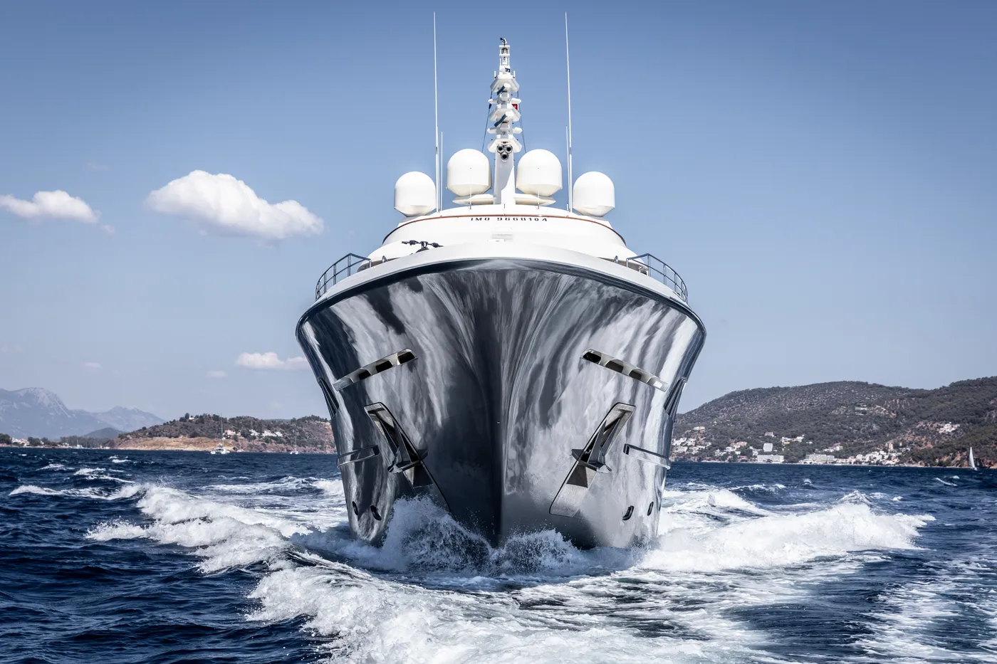 GHOST III, on deck 2