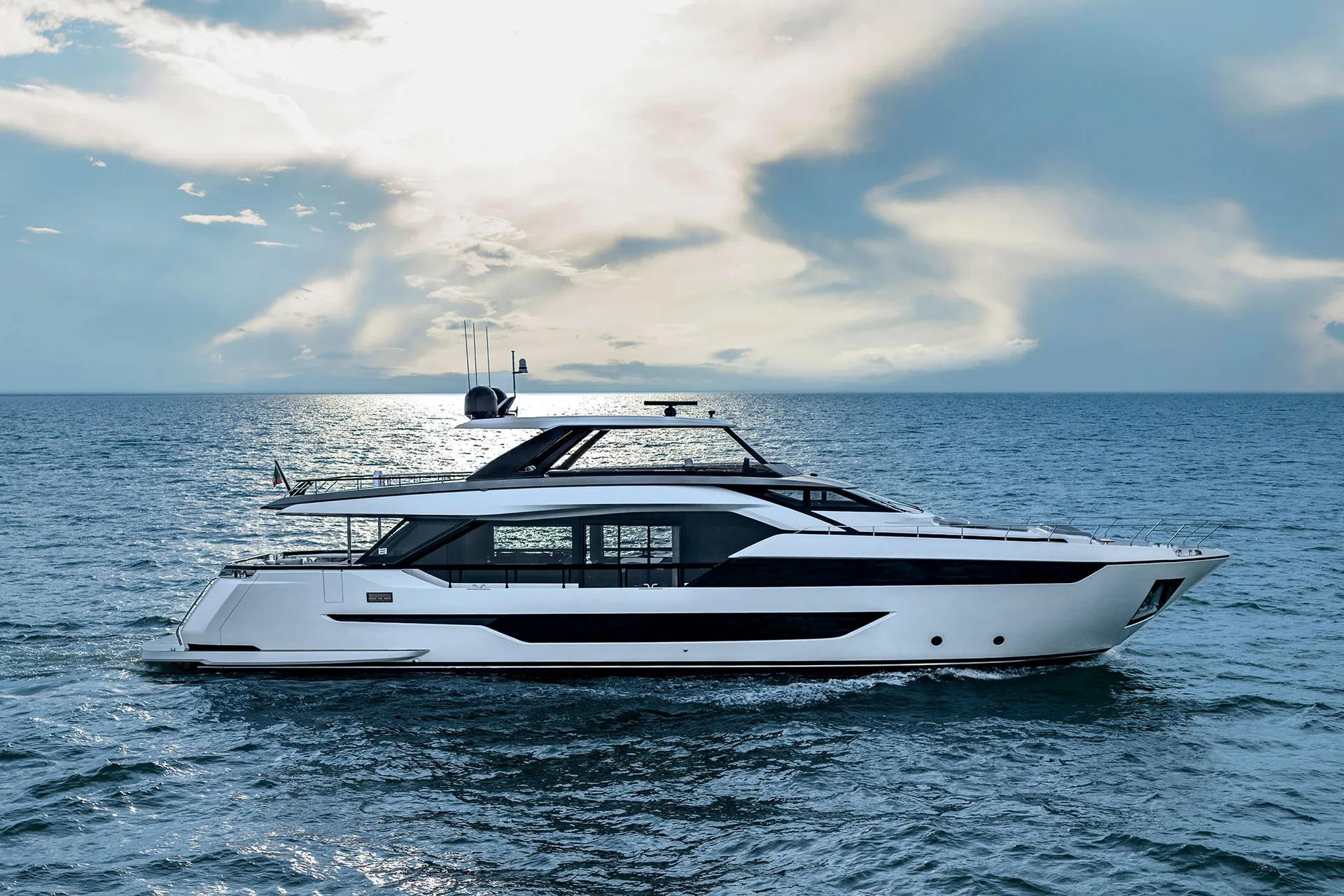 FERRETTI 940 - Image 1