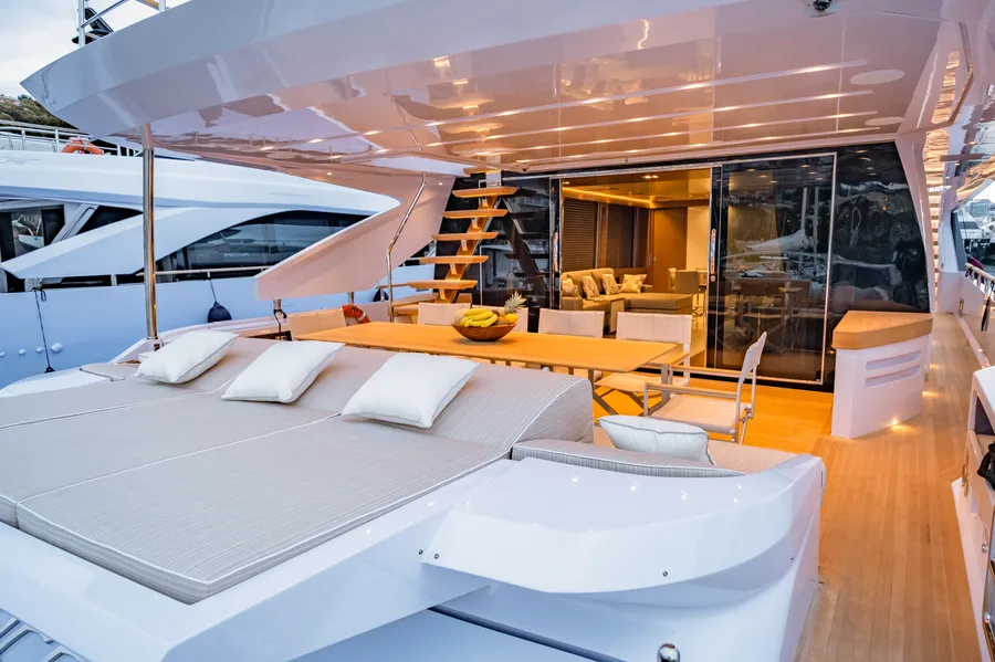 BACCARAT, photos 1