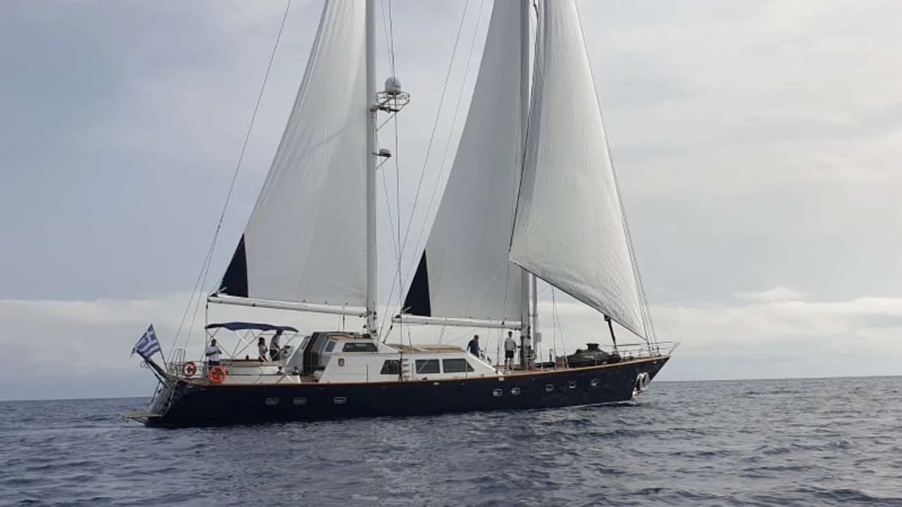 SPIRIT L at anchor