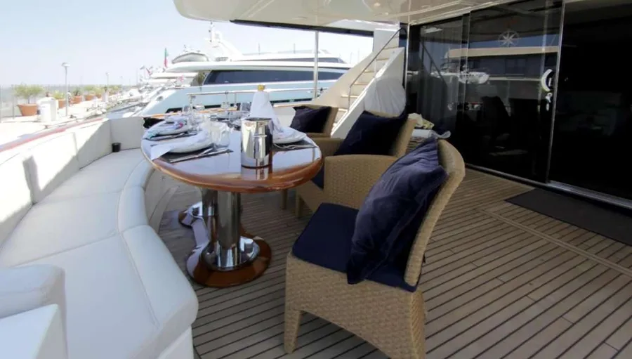 LADY AMANDA, photos 4