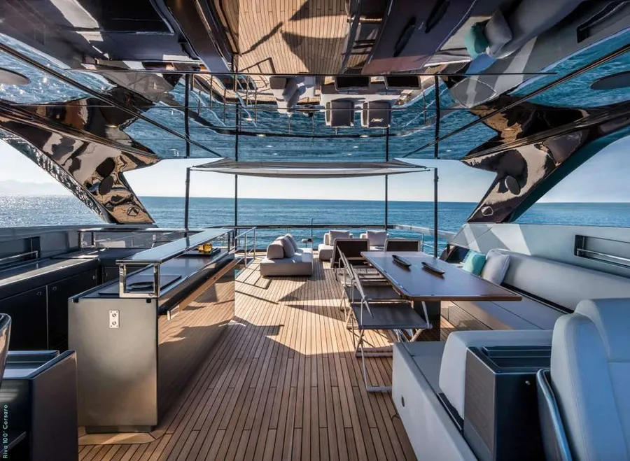 MAXIMUS, photos 3