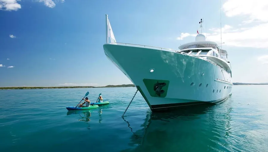 EMERALD LADY, photos 1