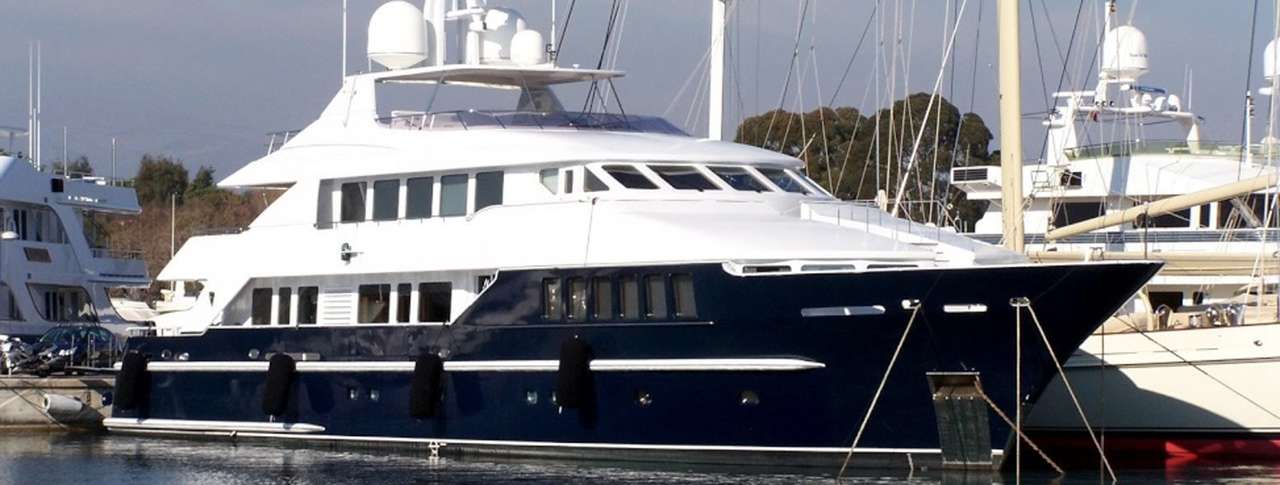 LADY AZUL at anchor