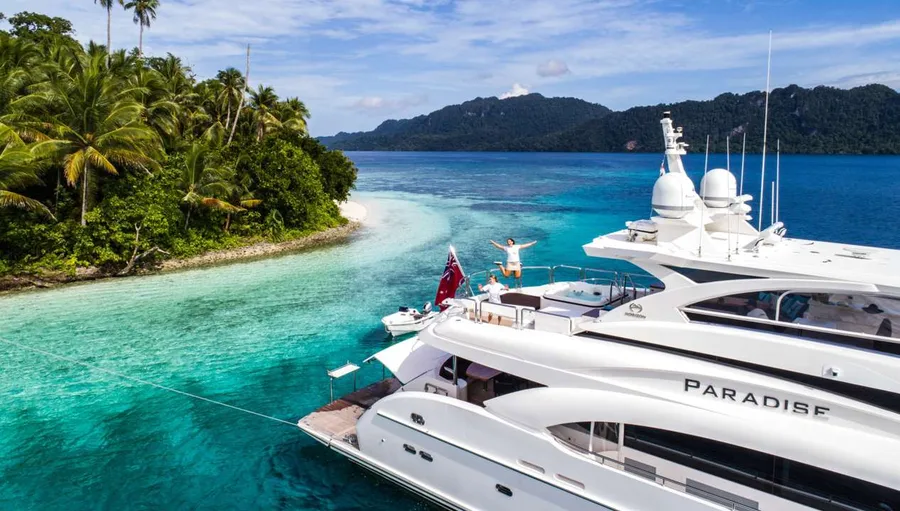 PARADISE, photos 5