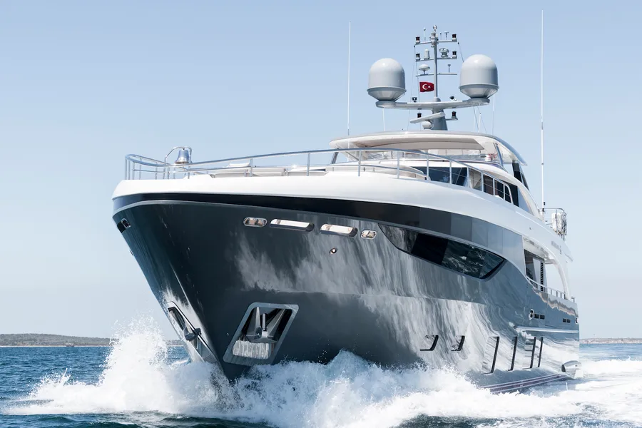 ANTHEYA III, on deck 2