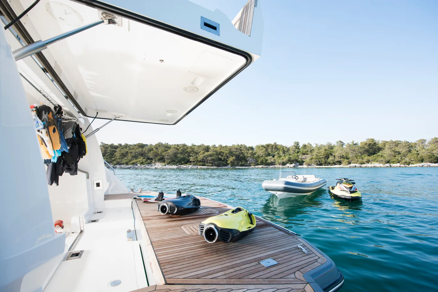 ANTHEYA III, watertoys 1