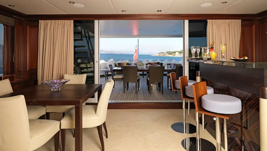 MY LITTLE VIOLET, photos 1