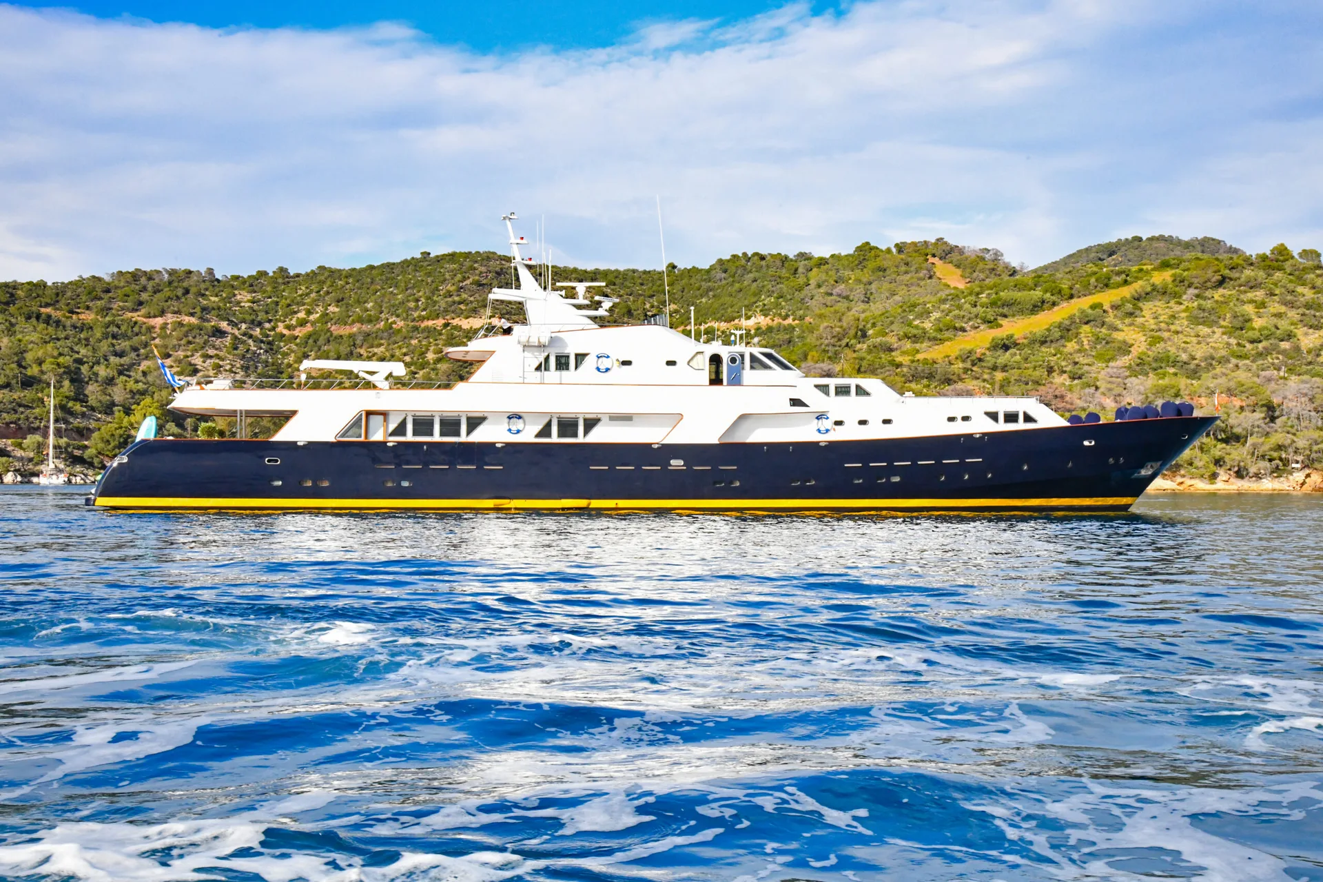 SOMETHING COOL at anchor